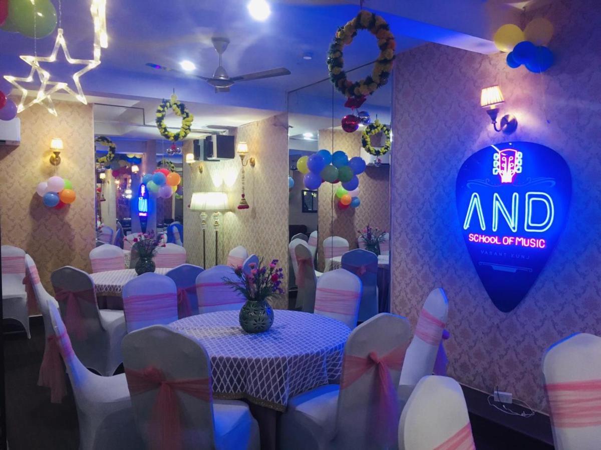 Anand Bhawan Hotel New Delhi Exterior photo