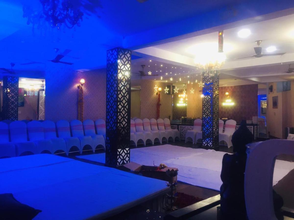 Anand Bhawan Hotel New Delhi Exterior photo