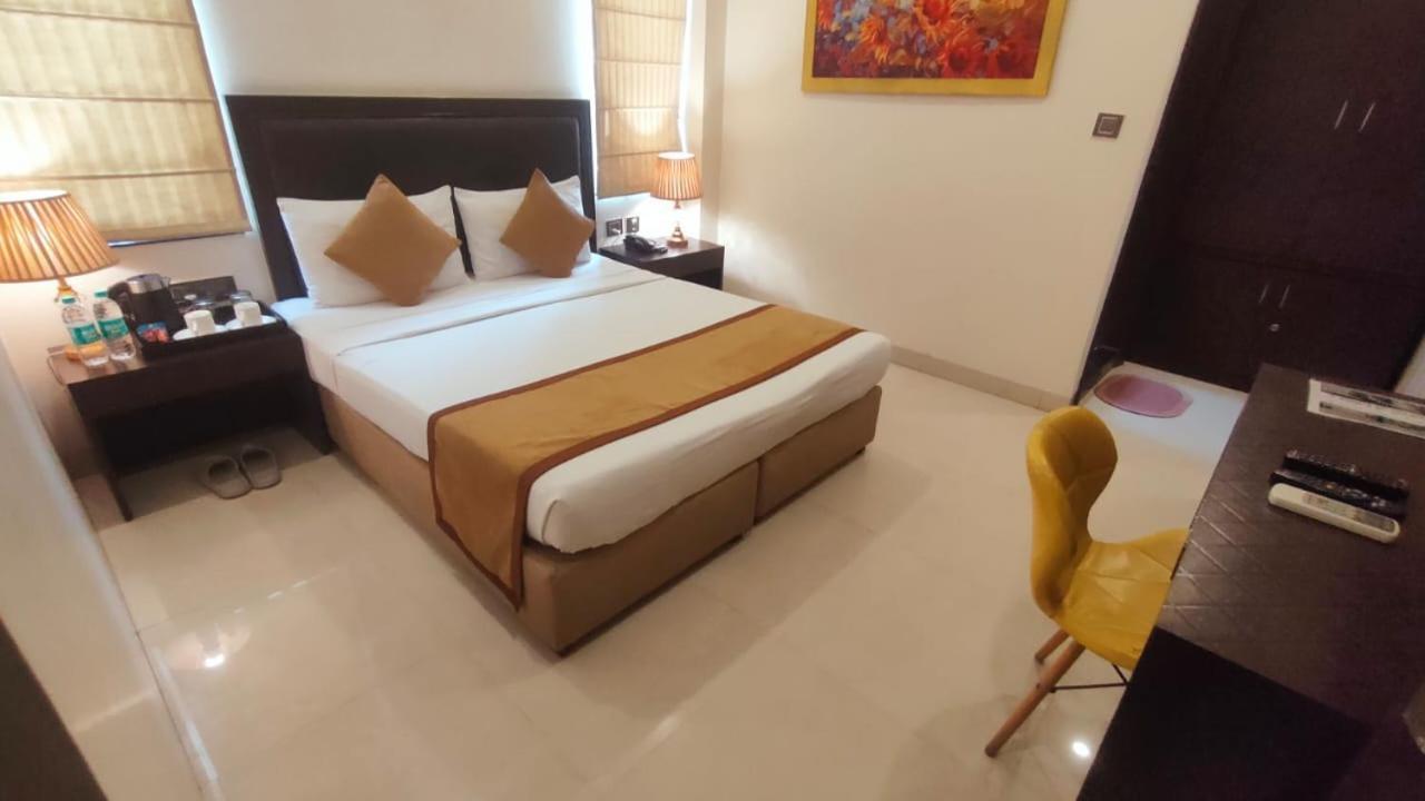 Anand Bhawan Hotel New Delhi Exterior photo
