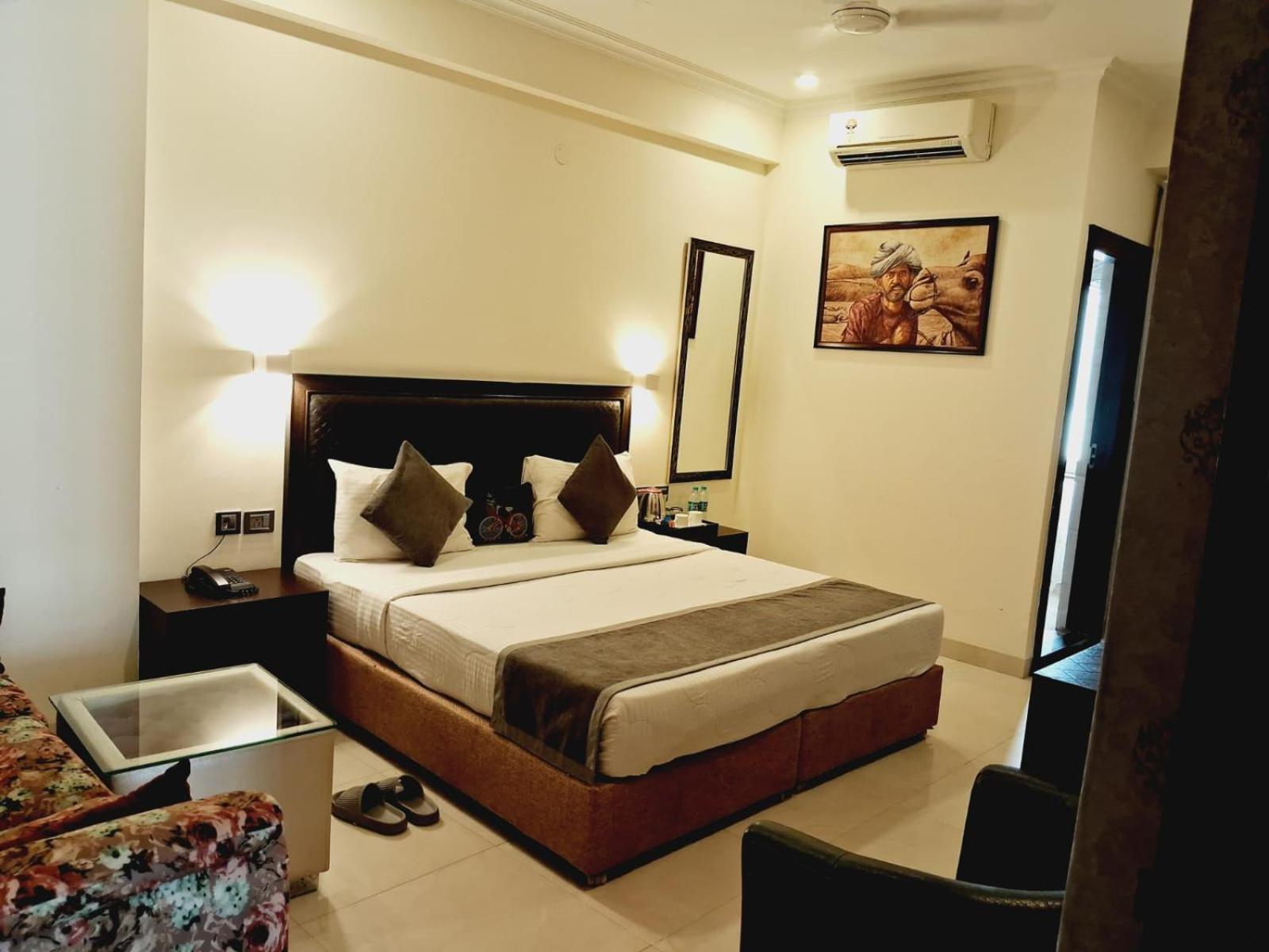 Anand Bhawan Hotel New Delhi Exterior photo