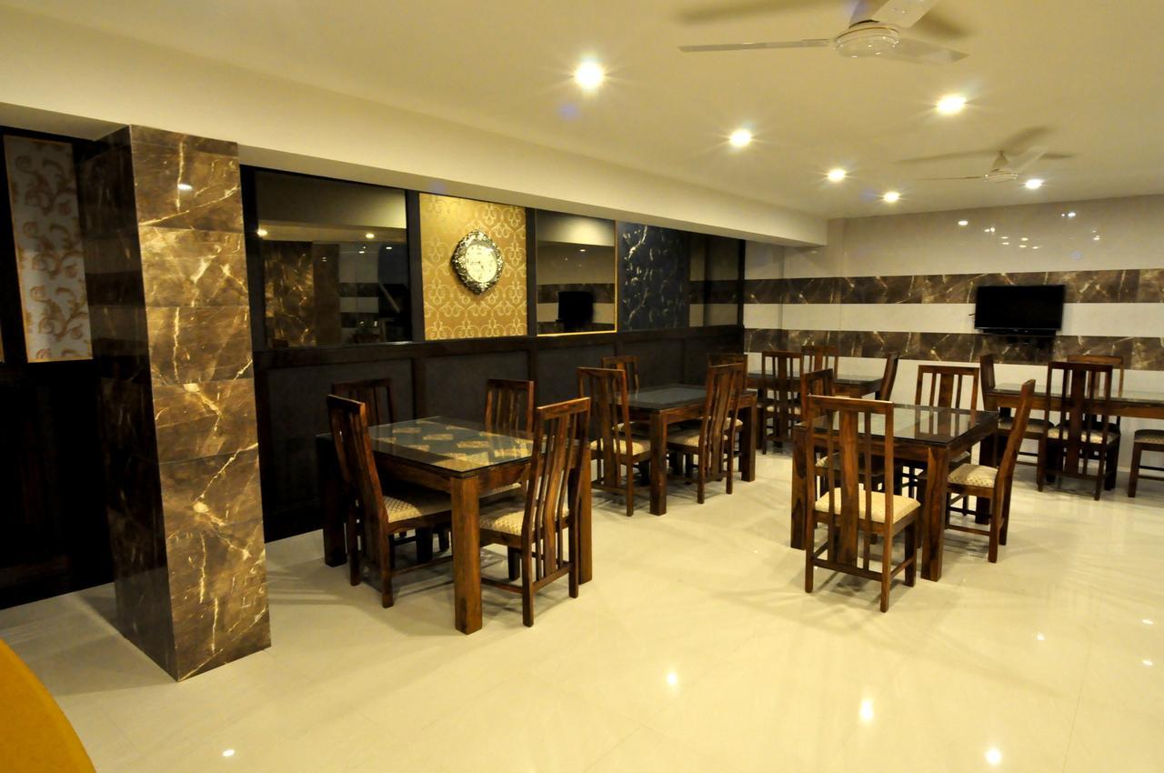 Anand Bhawan Hotel New Delhi Exterior photo