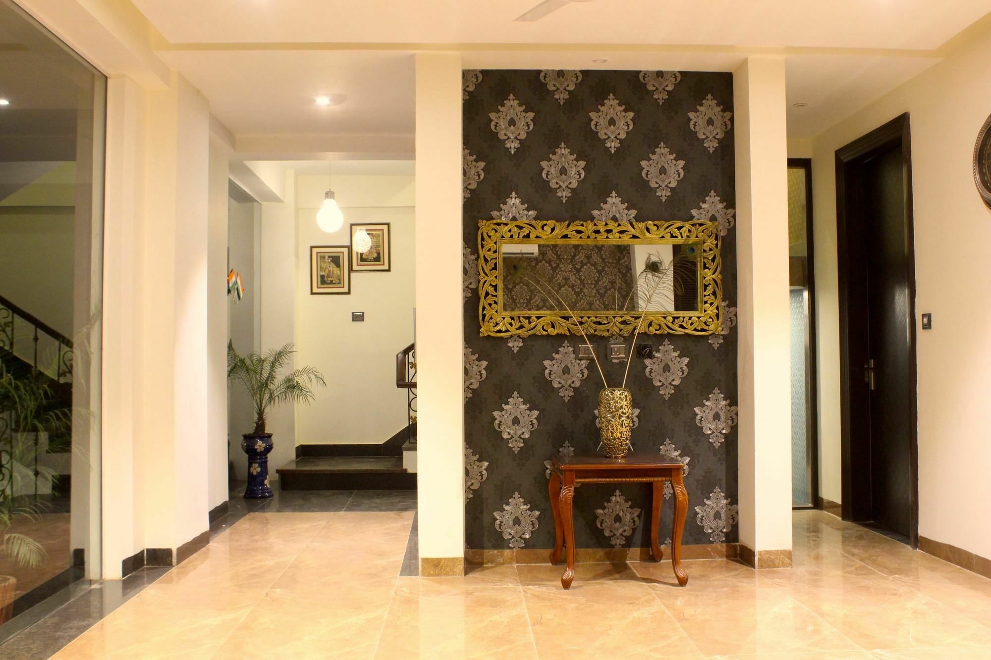 Anand Bhawan Hotel New Delhi Exterior photo